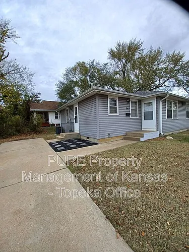 643 SW Oakley Ave Photo 1 643 SW Oakley Ave Photo 1
