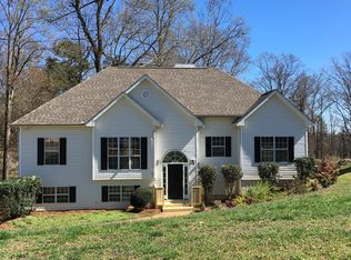 8945 Vanns Tavern Rd, Gainesville, GA 30506