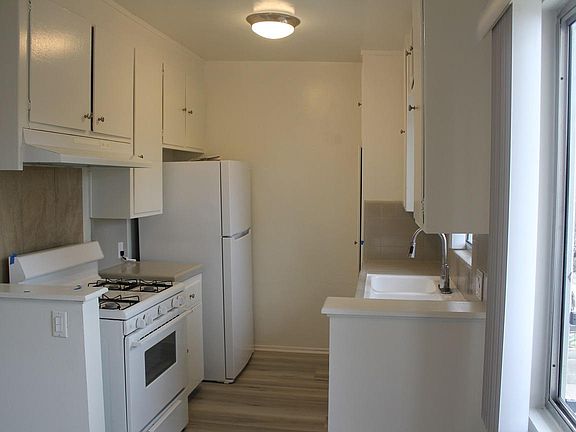 4th image of 3648 Westwood Blvd APT 10