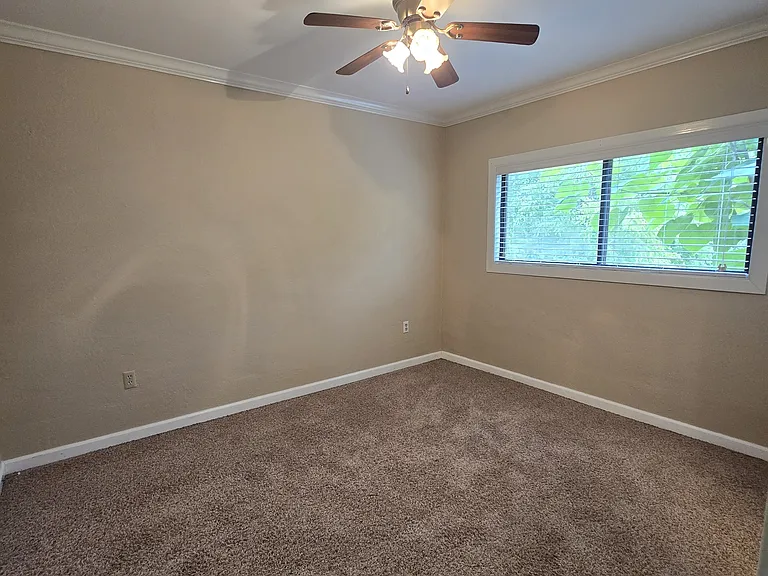 1822 Northwood Ct — Photo 39