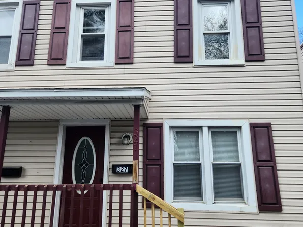 327 E Scull St, Lebanon, PA 17046
