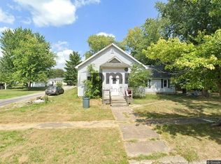 700 E Jefferson Ave UNIT 1, Casey, IL 62420