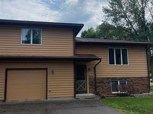 1756 Colette Dr APT 3, North Mankato, MN 56003
