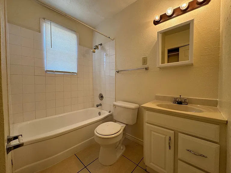 1301 Franz Dr — Photo 17