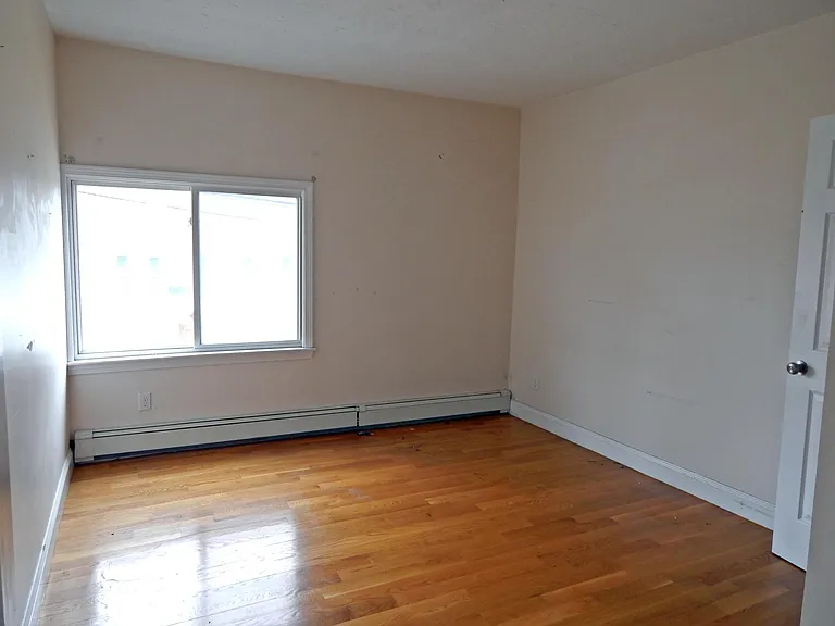287 Copeland St #2 — Photo 6