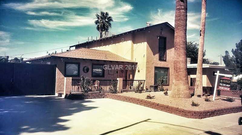 1st image of 1033 Howard Dr