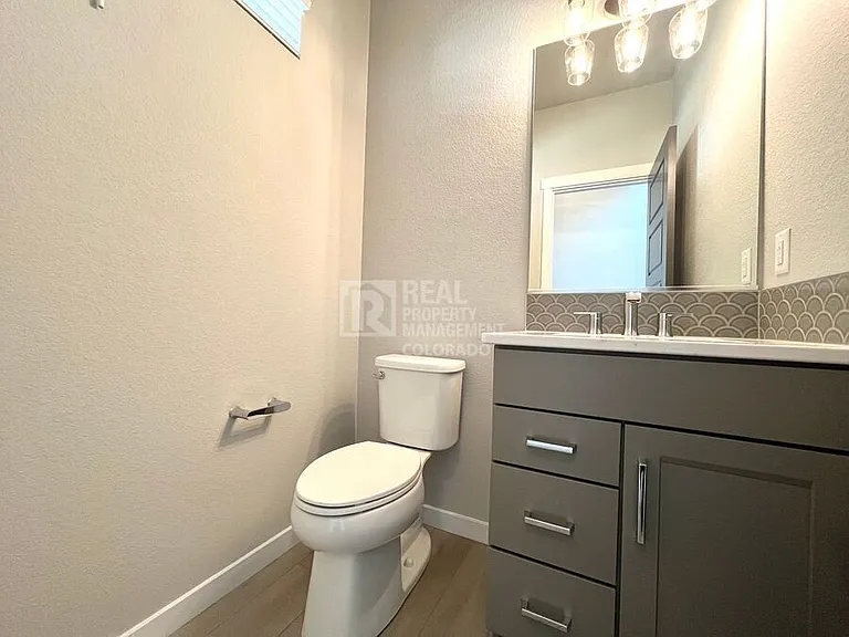 6997 Knapp Dr — Photo 5