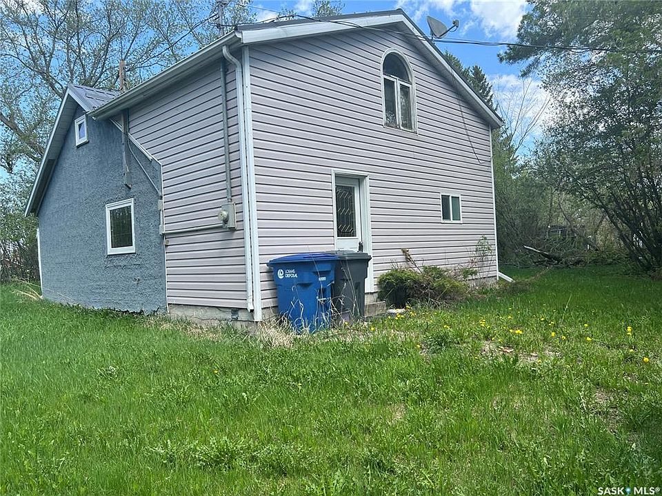 1st image of 506 Gonczy AVENUE