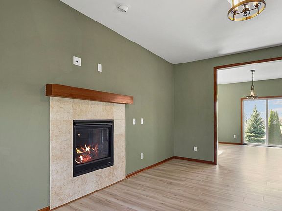 5th image of 260 S Goldenrod Dr