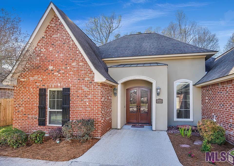 1st image of 4888 Woodstock Way Dr