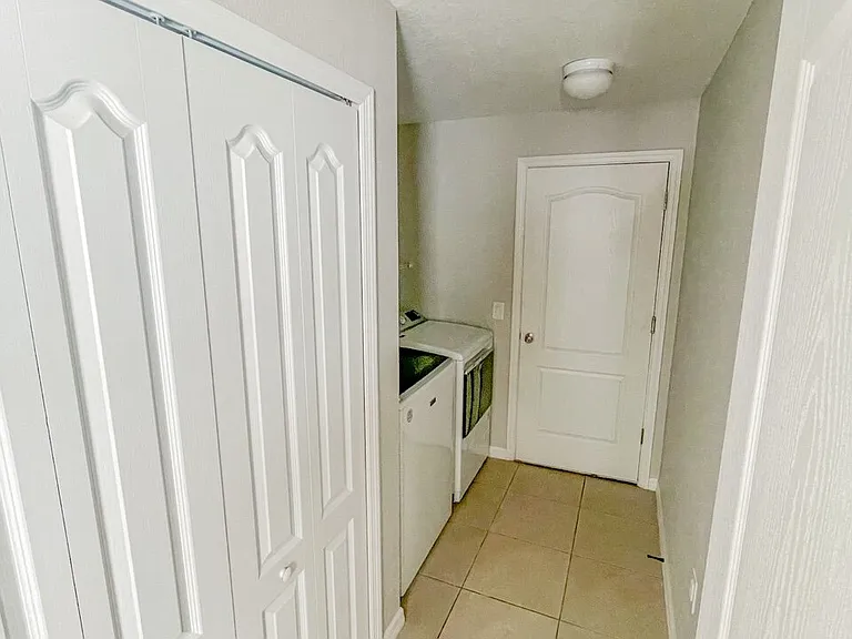 3872 Shimmering Oaks Dr — Photo 6