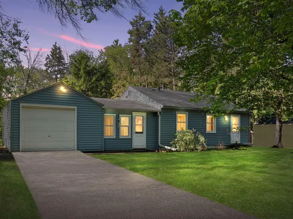 440 105th Ln NW, Coon Rapids, MN 55448