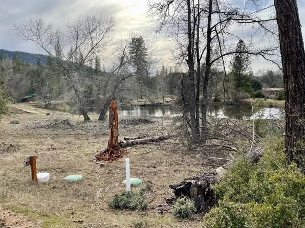 2 423rd Rd, Oakhurst, CA 93644