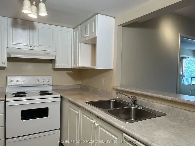 160 Wellington St E #310 — Photo 7