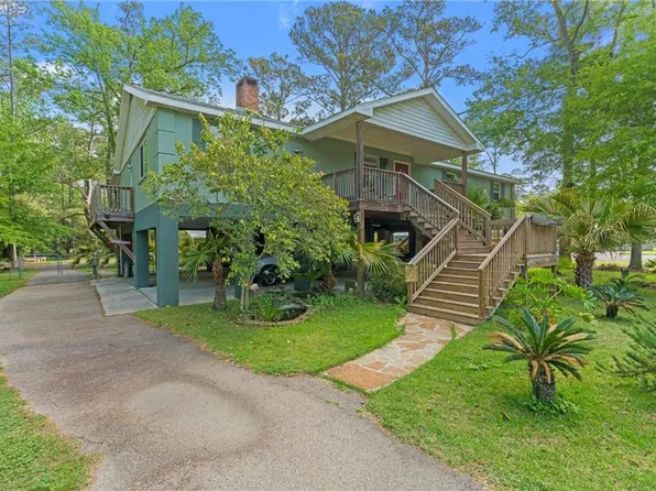 26539 Mandane Dr, Lacombe, LA 70445