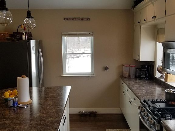 4th image of 722 W River St