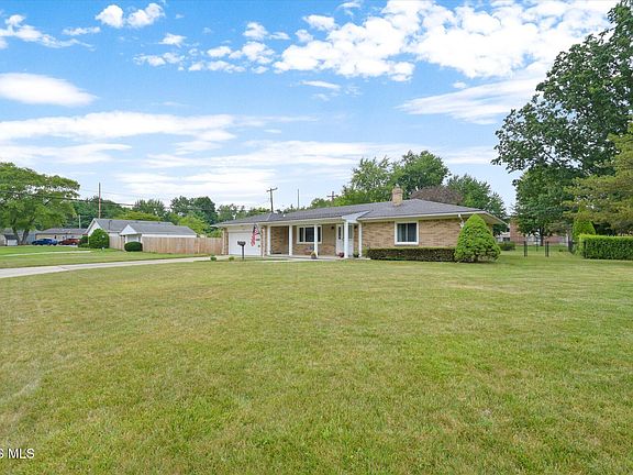4th image of 5362 Darlene Dr