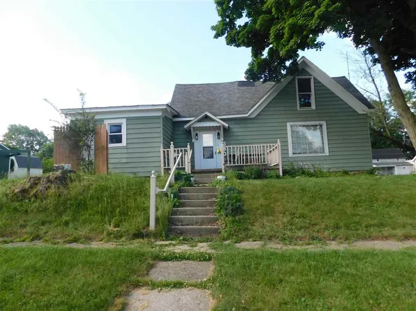 300 Carl St, Winchester, IN 47394