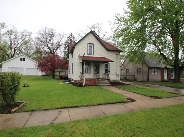 208 Goodhue St, South Beloit, IL 61080