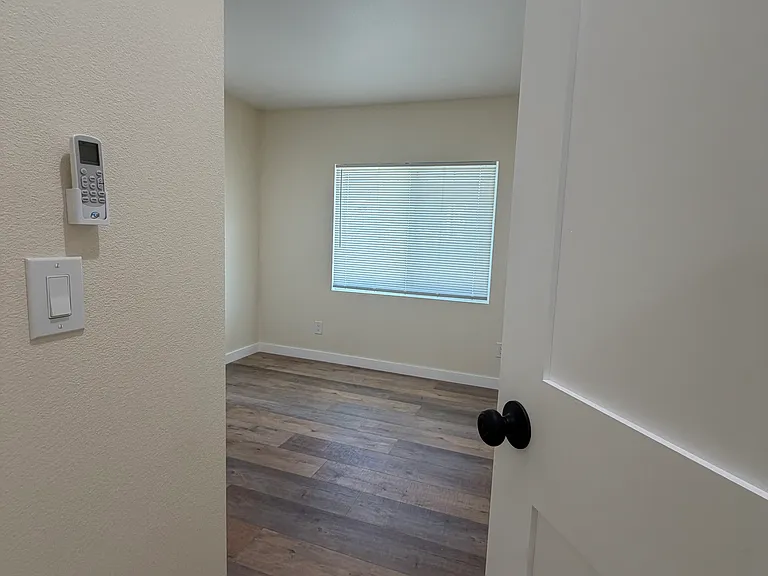 1013 Treadwell Ave #ADU — Photo 8