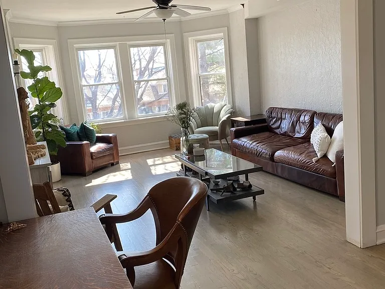 5328 W Drummond Pl #2 — Photo 4