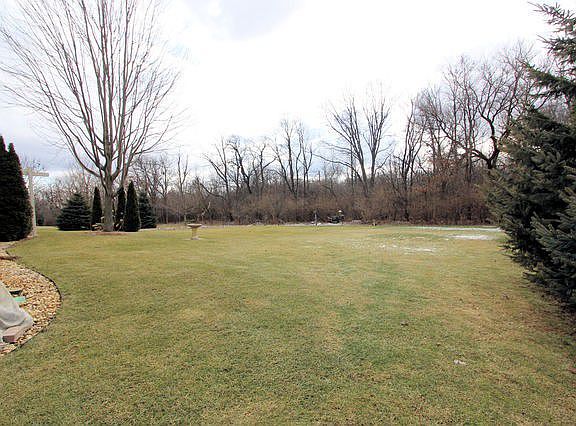 Wooded, private yard