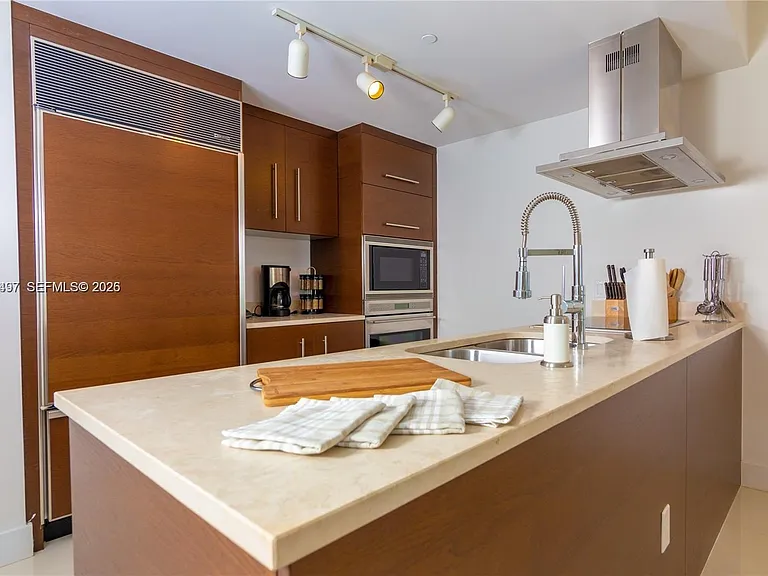 485 Brickell Ave #2006 — Photo 10