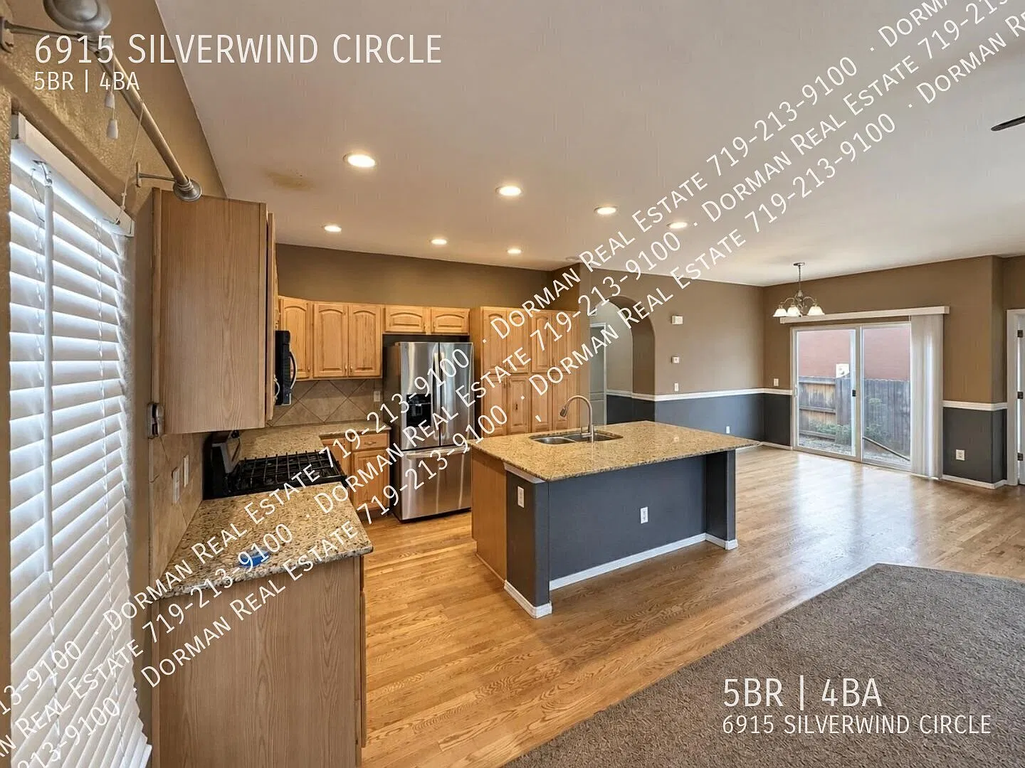 5 bedroom with full basement — Photo 4