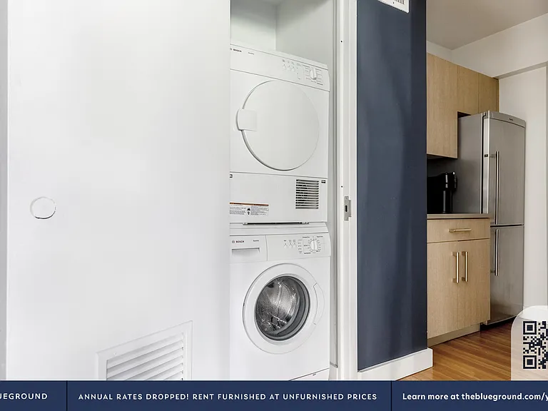 101 W 15th St #214 — Photo 12