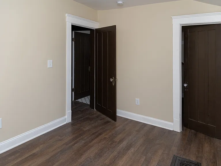 10003 Newton Ave — Photo 13