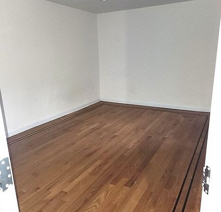 2nd image of 9400 Astoria Blvd #105