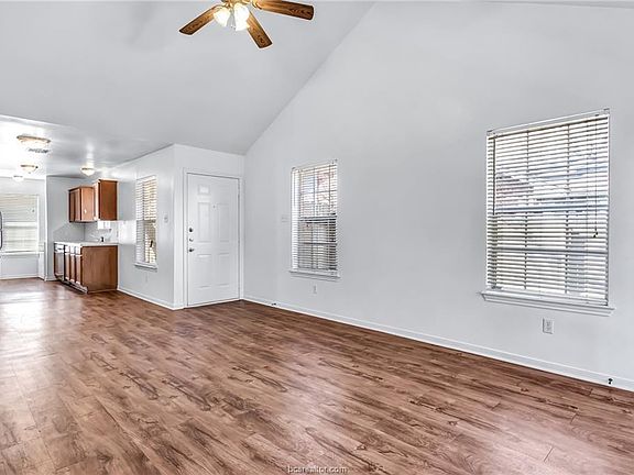 3rd image of 2108 Hidden Hollow Cir #A