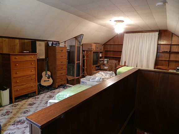 Upstairs Main Bedroom