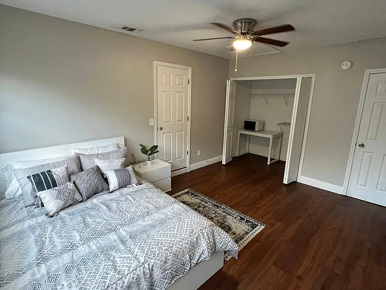 2996 Notre Dame Dr — Photo 4