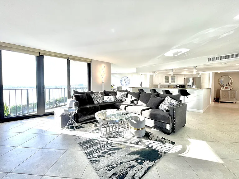 5420 N Ocean Dr #906 — Photo 10