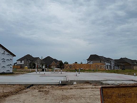 3rd image of 19238 Bullard Creek Dr