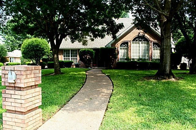 1st image of 6108 Ponderosa St