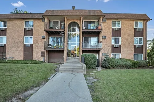 1080 Knoll Ln #305 Photo 1