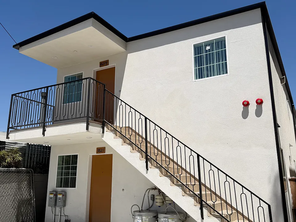 245 E Avenue 38 #3821