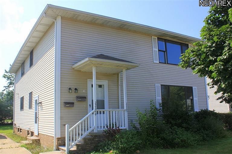 1st image of 22640 Lakemont Ave