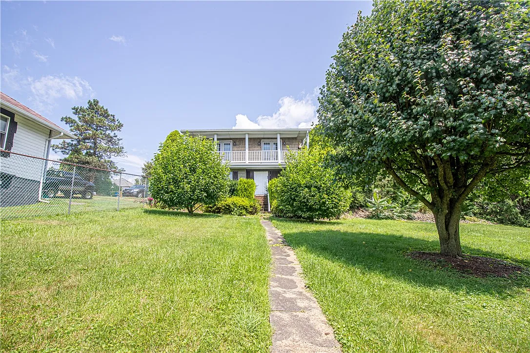 39 Elm St photo 1