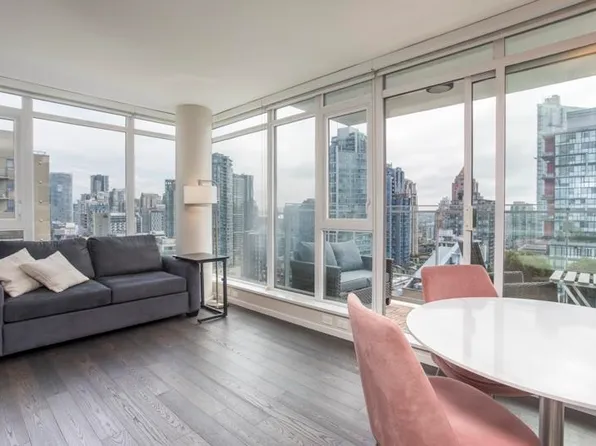 1351 Continental St #1805, Vancouver, BC V6Z 0C6