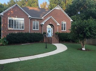 137 Glen Abbey Ln, Alabaster, AL 35007
