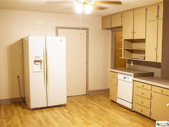 4th image of 1206 Woodall St