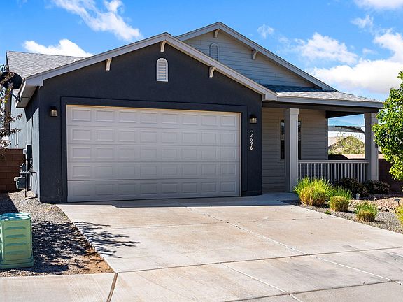 3rd image of 2696 Camino Plata Loop NE