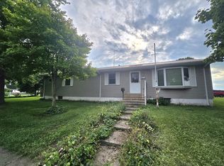 807 2nd St, Beaverville, IL 60912