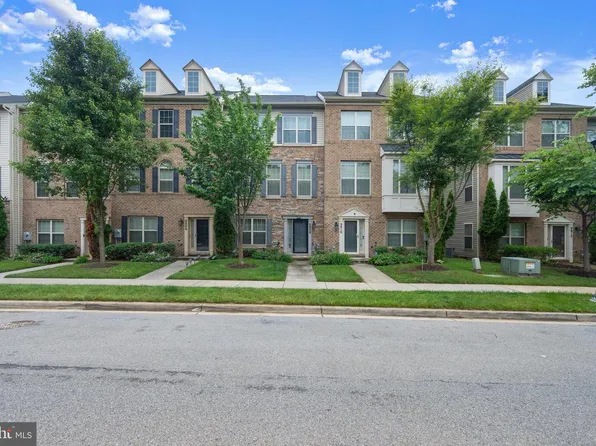 9808 Smithview Pl, Lanham, MD 20706