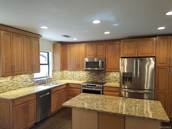 2nd image of 9810 W Laurel Oak Ln