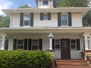 331 1/2 S Main St, Columbiana, OH 44408