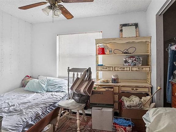 5th image of 4340 NE 25th Ter